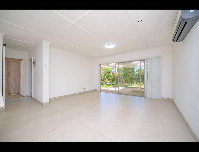 2 BEDROOM SIMPLEX FOR SALE IN SHERWOOD